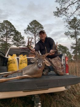 Mike Glass took a 215 lb 9 point